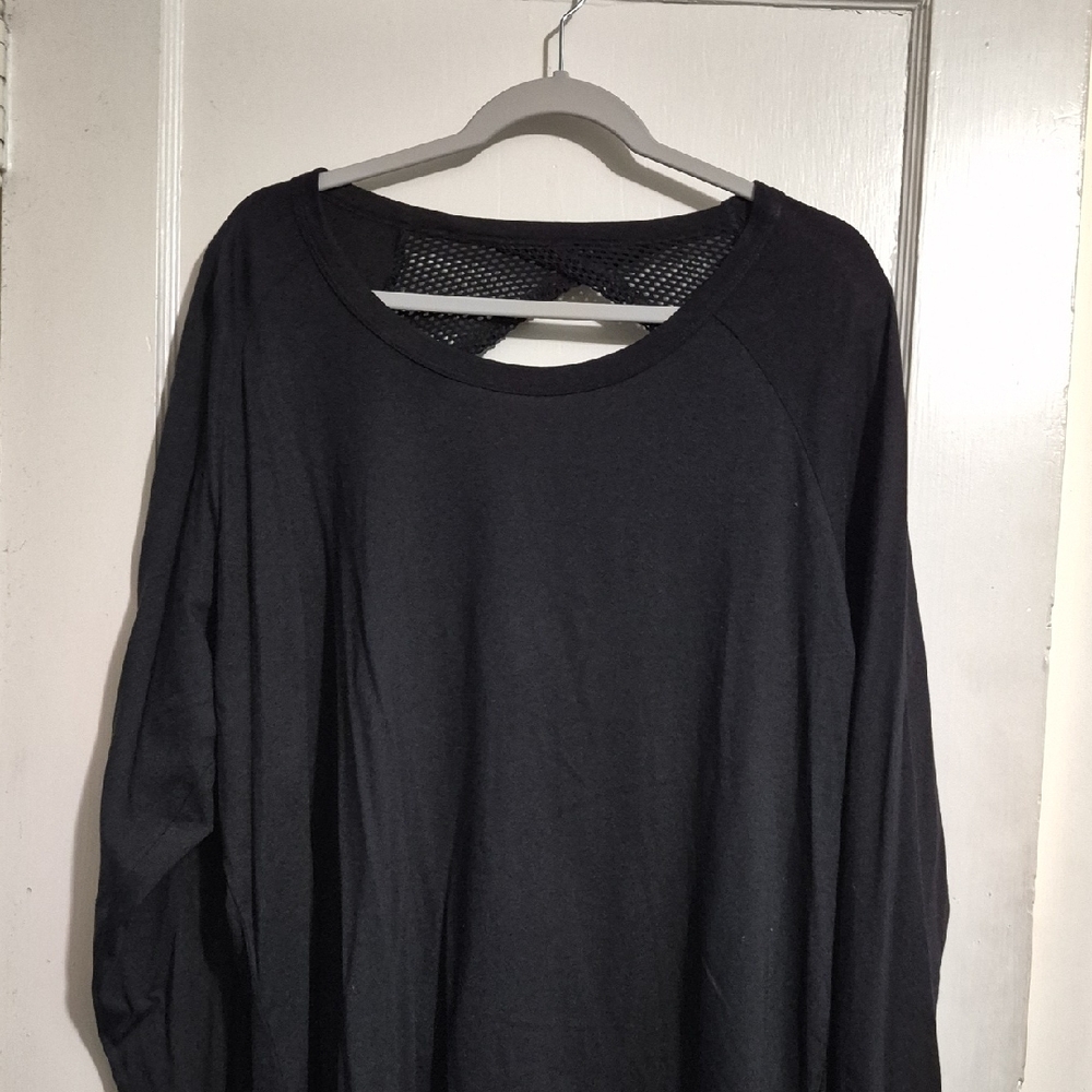 Torrid Deep Black Open Back Long Sleeve Tee